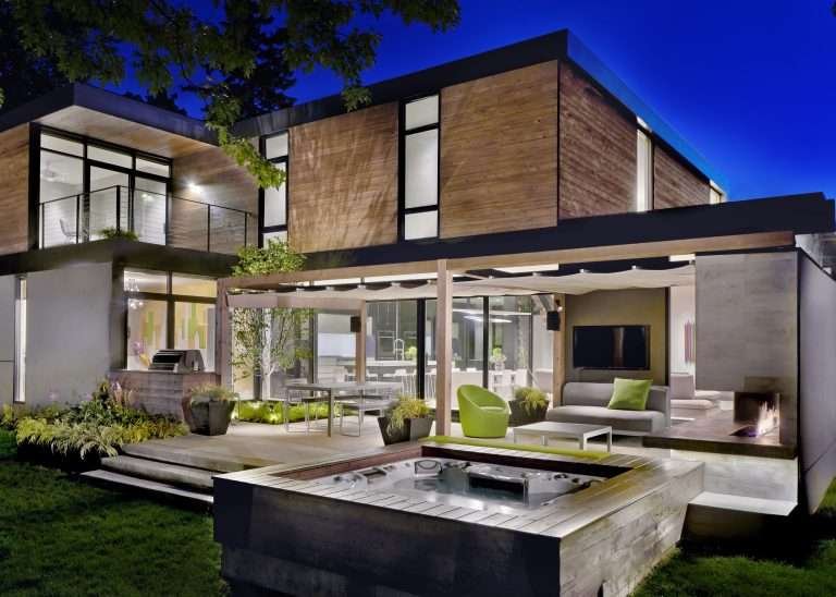 Luxury home construction